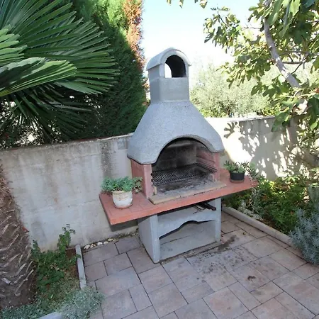 Lory רוביני